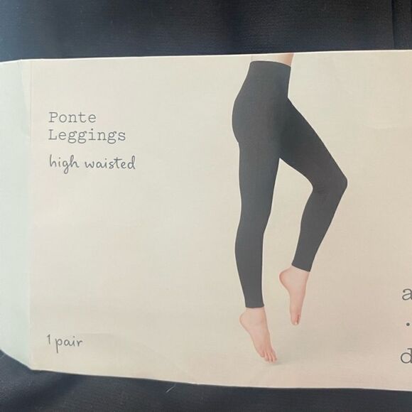 NWT A New Day black high waisted legging Size Small - Picture 1 of 3